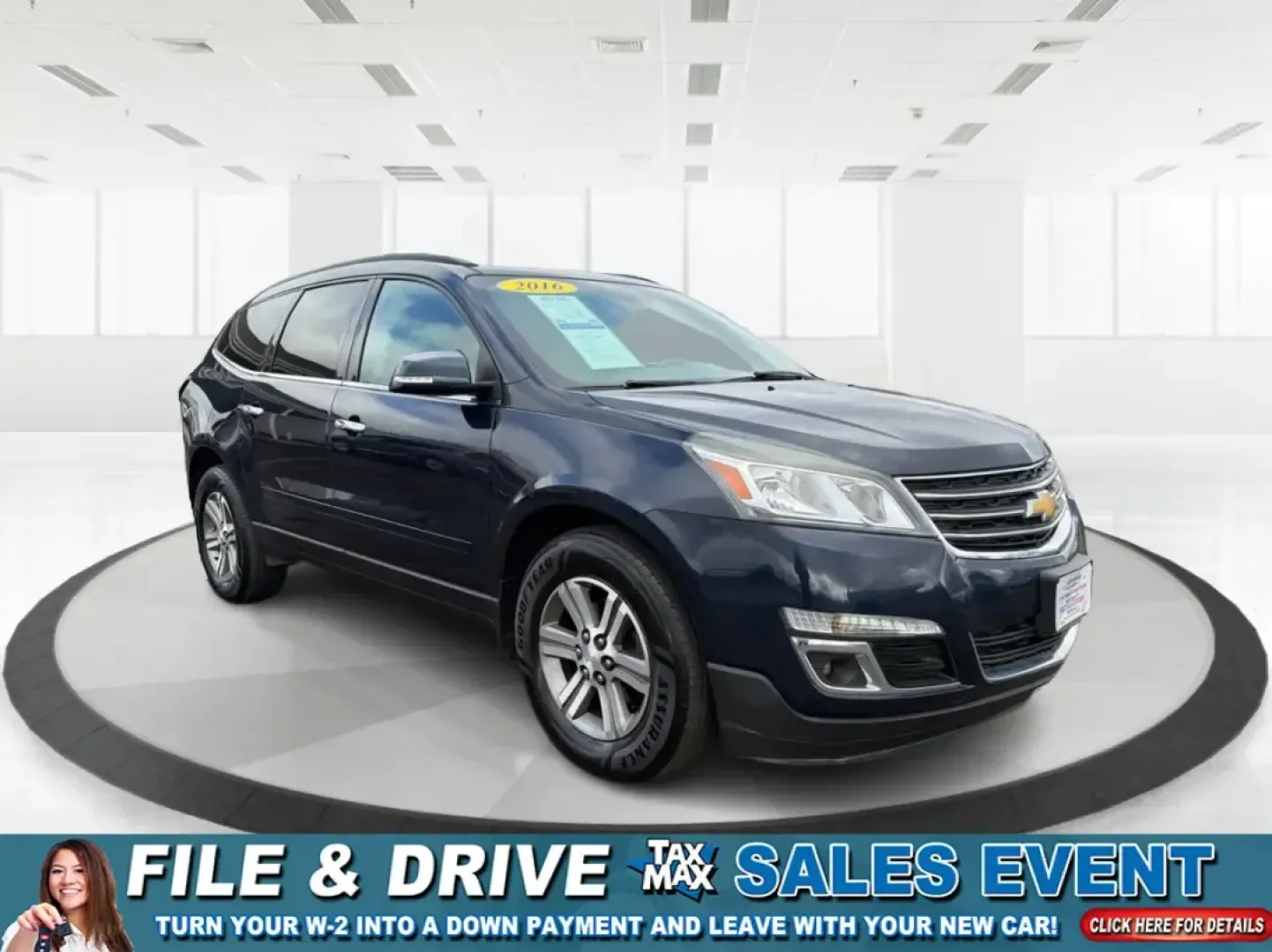 2016 Chevrolet Traverse 2LT (1GNKVHKD0GJ) with an 3.6L V-6 gasoline direct injection engine, 6-Speed Automatic transmission, located at 401 Woodman Dr, Riverside, OH, 45431, (937) 908-9800, 39.760899, -84.123421 - Pack up the kids, cue up the playlist, and point the GPS toward your next weekend getaway-this 2016 Chevrolet Traverse 2LT is the kind of roomy, confident SUV that makes school runs, long commutes, and road trips out of Riverside feel easy and comfortable. With seating flexibility, family-friendly s - Photo#0
