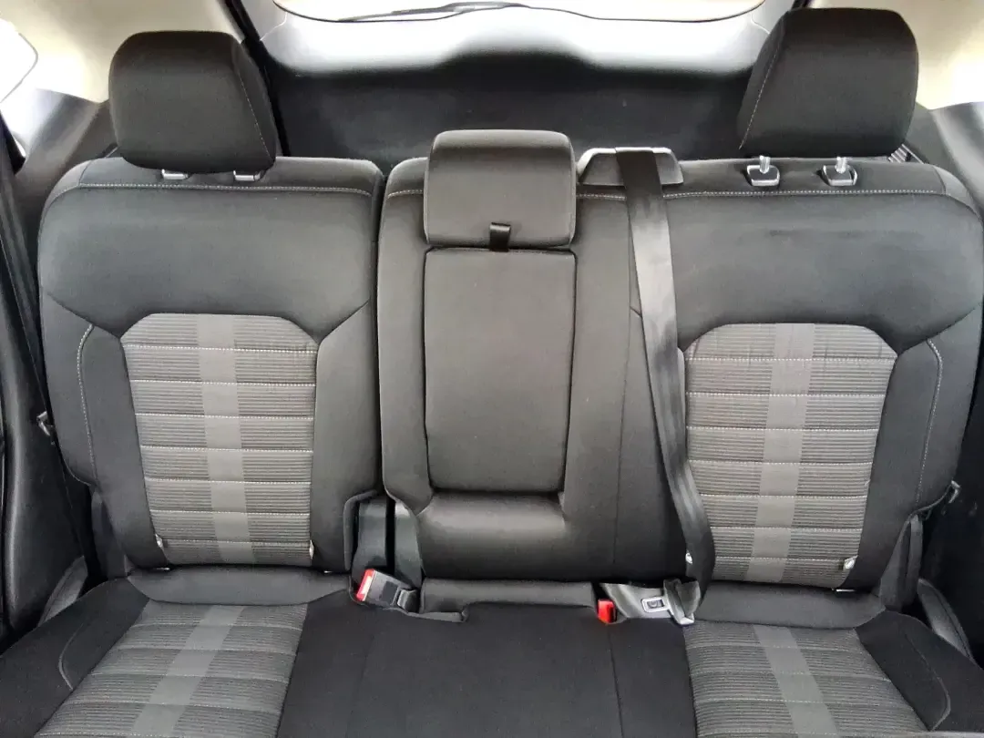 2018 Ford Edge SEL (2FMPK4J95JB) with an 2.0L L4 DOHC 16V engine, 6A transmission, located at 1099 N County Rd 25A , Troy, OH, 45373, (937) 908-9800, 40.057079, -84.212883 - Load up the family, point the hood toward a weekend getaway, and enjoy the confident, all-weather versatility that makes an SUV the go-to choice in Ohio-this 2018 Ford Edge SEL is built for real life, from school runs and grocery trips to road trips out toward Indian Lake or a day exploring downtown - Photo#14