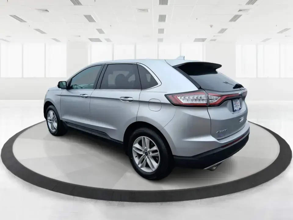 2018 Ford Edge SEL (2FMPK4J95JB) with an 2.0L L4 DOHC 16V engine, 6A transmission, located at 880 E. National Road, Vandalia, OH, 45377, (937) 908-9800, 39.891918, -84.183594 - Load up the family, point the hood toward a weekend getaway, and enjoy the confident, all-weather versatility that makes an SUV the go-to choice in Ohio-this 2018 Ford Edge SEL is built for real life, from school runs and grocery trips to road trips out toward Indian Lake or a day exploring downtown - Photo#4