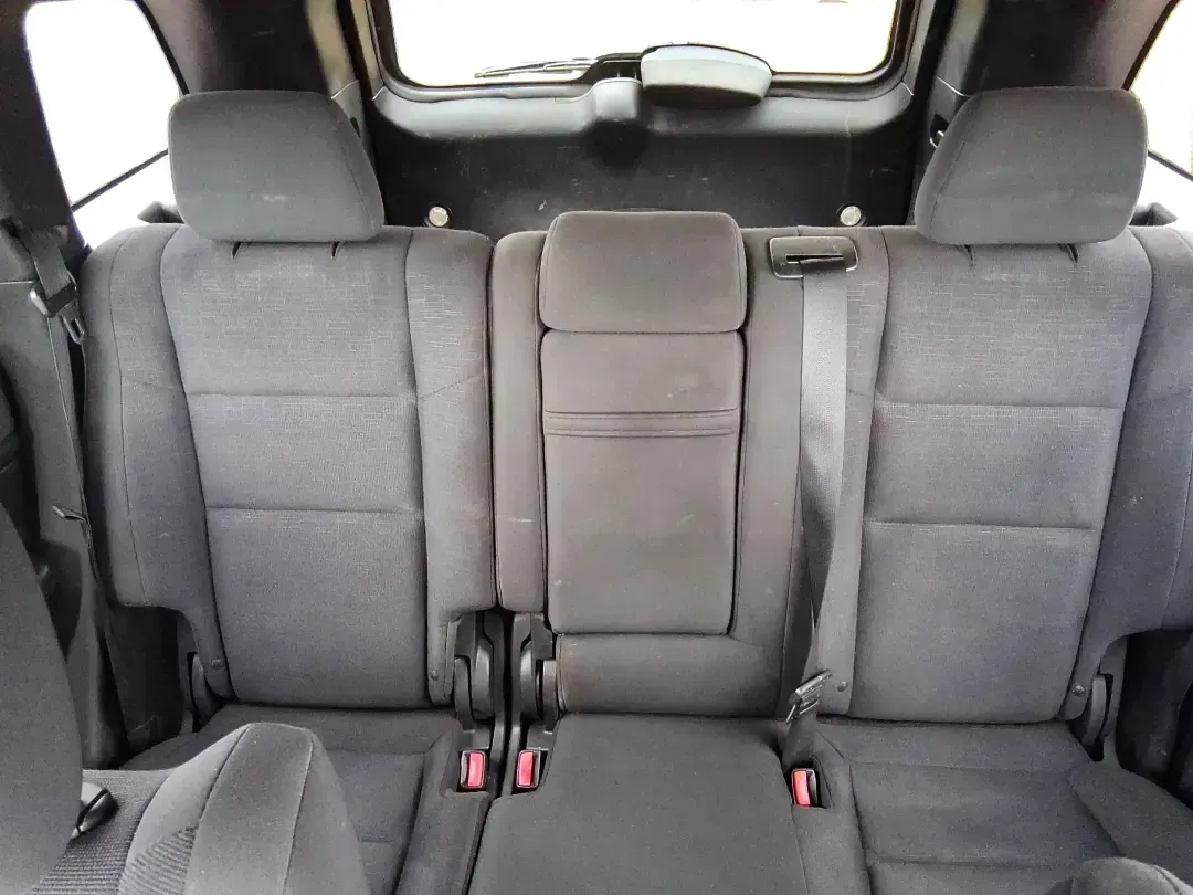 2013 Jeep Grand Cherokee Laredo (1C4RJFAG1DC) with an 3.6L V6 DOHC 24V engine, 5-Speed Automatic transmission, located at 401 Woodman Dr, Riverside, OH, 45431, (937) 908-9800, 39.760899, -84.123421 - Pack up the family, point the hood toward the next weekend getaway, and enjoy the confidence that comes with a capable SUV built for real life in Ohio. This 2013 Jeep Grand Cherokee Laredo in Mineral Gray Metallic Clearcoat is the kind of vehicle that fits your routine Monday through Friday-then tur - Photo#14