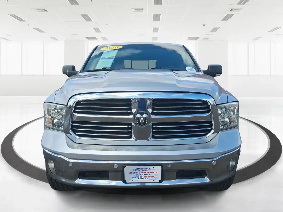 2016 Ram 1500 Lone Star (1C6RR7LT7GS) with an 5.7L V8 OHV 16V engine, 6A transmission, located at 401 Woodman Dr, Riverside, OH, 45431, (937) 908-9800, 39.760899, -84.123421 - Built for Midwest workweeks and weekend getaways, this 2016 Ram 1500 Lone Star Crew Cab is the kind of truck that fits real life in Riverside, Ohio-whether you're hauling gear for a home project, towing the toys for a trip out toward the Miami Valley, or loading up the family for a long road day on - Photo#7