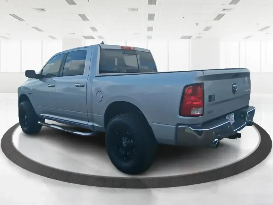 2016 Ram 1500 Lone Star (1C6RR7LT7GS) with an 5.7L V8 OHV 16V engine, 6A transmission, located at 8750 N County Rd 25A, Piqua, OH, 45356, (937) 908-9800, 40.164391, -84.232513 - Built for Midwest workweeks and weekend getaways, this 2016 Ram 1500 Lone Star Crew Cab is the kind of truck that fits real life in Riverside, Ohio-whether you're hauling gear for a home project, towing the toys for a trip out toward the Miami Valley, or loading up the family for a long road day on - Photo#4