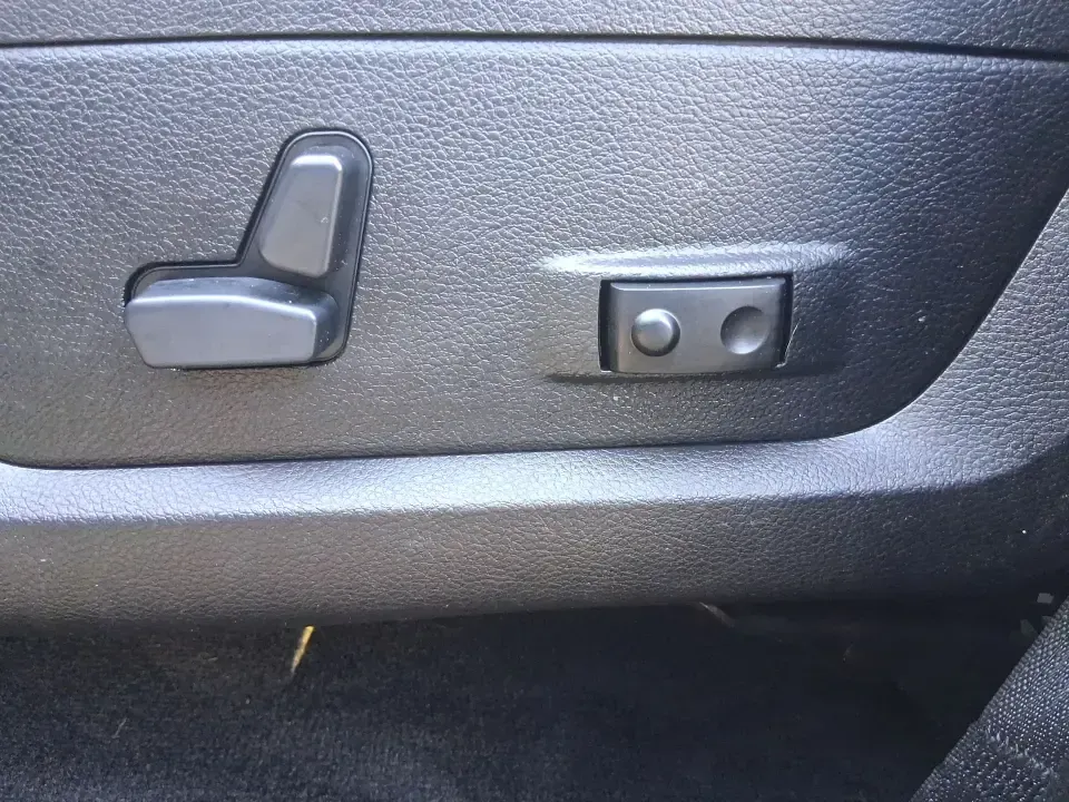 2016 Ram 1500 Lone Star (1C6RR7LT7GS) with an 5.7L V8 OHV 16V engine, 6A transmission, located at 8750 N County Rd 25A, Piqua, OH, 45356, (937) 908-9800, 40.164391, -84.232513 - Built for Midwest workweeks and weekend getaways, this 2016 Ram 1500 Lone Star Crew Cab is the kind of truck that fits real life in Riverside, Ohio-whether you're hauling gear for a home project, towing the toys for a trip out toward the Miami Valley, or loading up the family for a long road day on - Photo#17