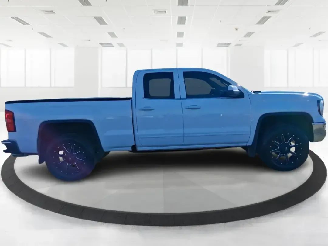 2016 GMC Sierra 1500 SLE (1GTV2MEC8GZ) with an EcoTec3 4.3L V-6 gasoline direct injection engine, 6A transmission, located at 4508 South Dixie Dr, Moraine, OH, 45439, (937) 908-9800, 39.689976, -84.218452 - Need a truck that can handle Midwest weather, weekend projects, and that long stretch down I75 without breaking a sweat? This **2016 GMC Sierra 1500 SLE Double Cab 4WD** is built for real life in Moraine-whether you're hauling gear to a job site, towing the boat for a day near **Carillon Historical - Photo#1