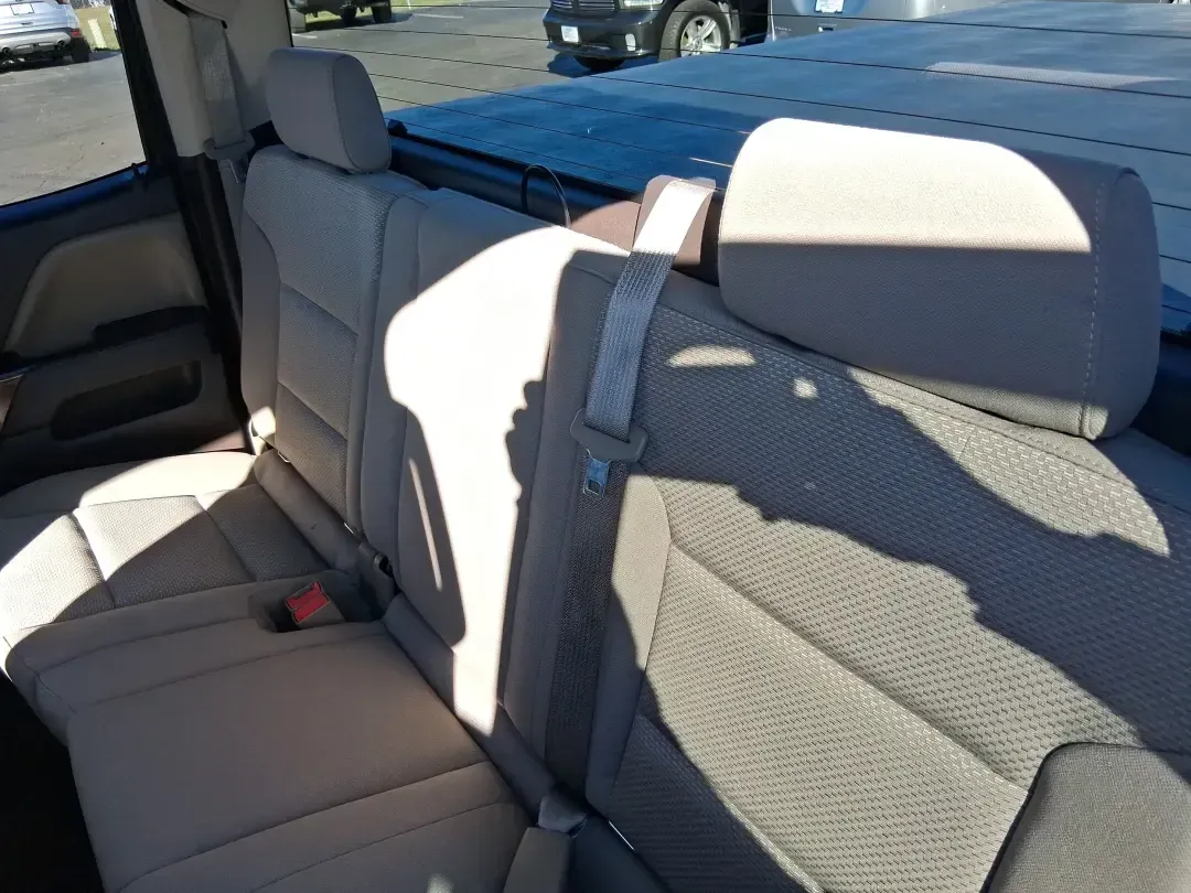 2016 GMC Sierra 1500 SLE (1GTV2MEC8GZ) with an EcoTec3 4.3L V-6 gasoline direct injection engine, 6A transmission, located at 4508 South Dixie Dr, Moraine, OH, 45439, (937) 908-9800, 39.689976, -84.218452 - Need a truck that can handle Midwest weather, weekend projects, and that long stretch down I75 without breaking a sweat? This **2016 GMC Sierra 1500 SLE Double Cab 4WD** is built for real life in Moraine-whether you're hauling gear to a job site, towing the boat for a day near **Carillon Historical - Photo#10