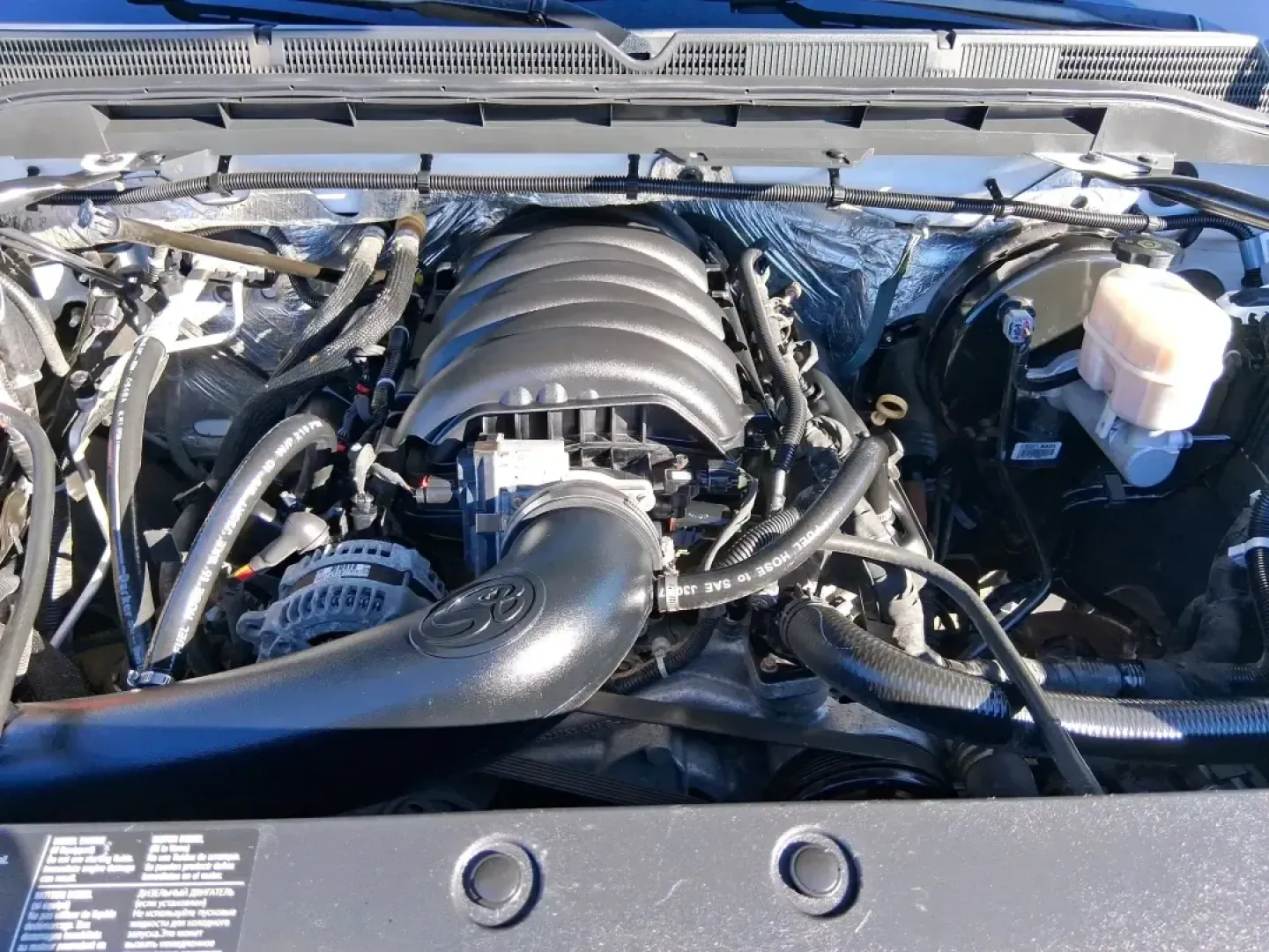 2016 GMC Sierra 1500 SLE (1GTV2MEC8GZ) with an EcoTec3 4.3L V-6 gasoline direct injection engine, 6A transmission, located at 1951 S Dayton Lakeview Rd., New Carlisle, OH, 45344, (937) 908-9800, 39.890999, -84.050255 - Need a truck that can handle Midwest weather, weekend projects, and that long stretch down I75 without breaking a sweat? This **2016 GMC Sierra 1500 SLE Double Cab 4WD** is built for real life in Moraine-whether you're hauling gear to a job site, towing the boat for a day near **Carillon Historical - Photo#11