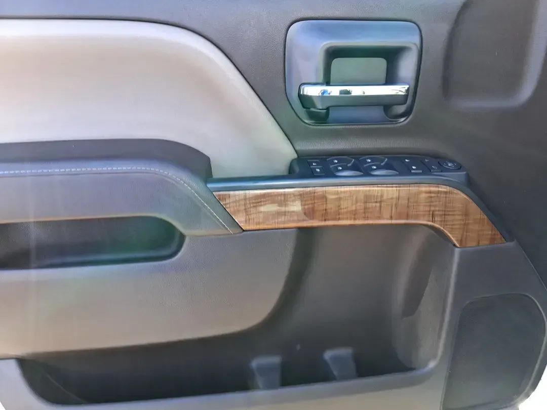 2016 GMC Sierra 1500 SLE (1GTV2MEC8GZ) with an EcoTec3 4.3L V-6 gasoline direct injection engine, 6A transmission, located at 4508 South Dixie Dr, Moraine, OH, 45439, (937) 908-9800, 39.689976, -84.218452 - Need a truck that can handle Midwest weather, weekend projects, and that long stretch down I75 without breaking a sweat? This **2016 GMC Sierra 1500 SLE Double Cab 4WD** is built for real life in Moraine-whether you're hauling gear to a job site, towing the boat for a day near **Carillon Historical - Photo#18