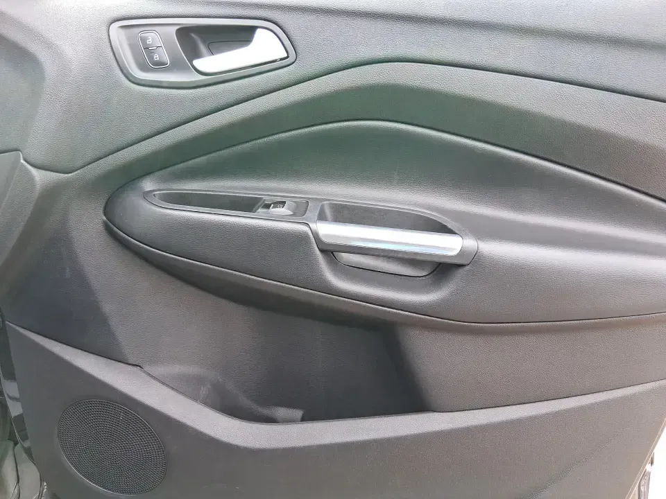 2019 Ford Escape SEL (1FMCU9HD7KU) with an 1.5L L4 DOHC 16V engine, 6A transmission, located at 1230 East Main St, Xenia, OH, 45385, (937) 908-9800, 39.688026, -83.910172 - Weekend road trips to John Bryan State Park, daily commutes down US-35, or the school-and-sports shuffle around Greene County-this 2019 Ford Escape SEL is the kind of compact SUV that fits real life in Xenia, Ohio. With confident AWD capability, a comfortable cabin, and practical cargo space, it's a - Photo#19