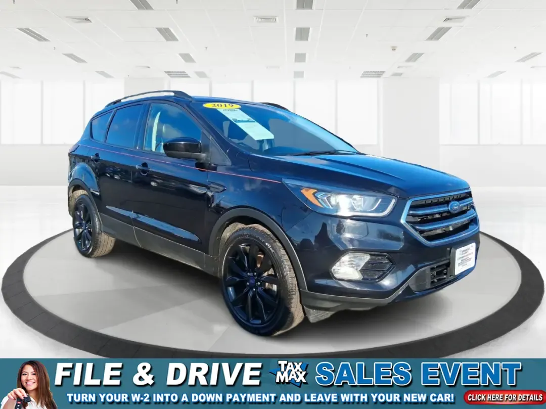 photo of 2019 Ford Escape SE
