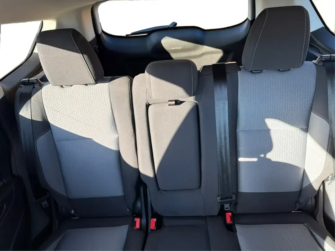 2018 Ford Escape SE (1FMCU9GD4JU) with an 1.5L L4 DOHC 16V engine, 6A transmission, located at 1230 East Main St, Xenia, OH, 45385, (937) 908-9800, 39.688026, -83.910172 - Picture your next Ohio weekend: loading up the kids for a splash at Splash Xenia, cruising out to John Bryan State Park for a hike, or tackling a snowy morning commute from Beavercreek to downtown Dayton with confidence. This 2018 Ford Escape SE in Blue Metallic is the kind of compact SUV that fits - Photo#14