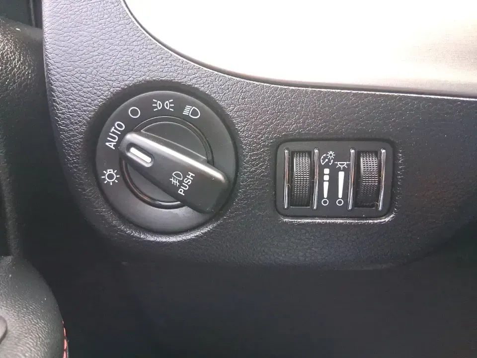 2019 Dodge Grand Caravan GT (2C4RDGEG1KR) with an Pentastar 3.6L V-6 DOHC engine, 6A transmission, located at 1951 S Dayton Lakeview Rd., New Carlisle, OH, 45344, (937) 908-9800, 39.890999, -84.050255 - Life gets busy fast-school drop-offs, grocery runs, weekend tournaments, and the occasional road trip to reset. This 2019 Dodge Grand Caravan GT is built for real-life schedules, giving growing families, rideshare-friendly commuters, and budget-conscious buyers the space and comfort of a well-equipp - Photo#17