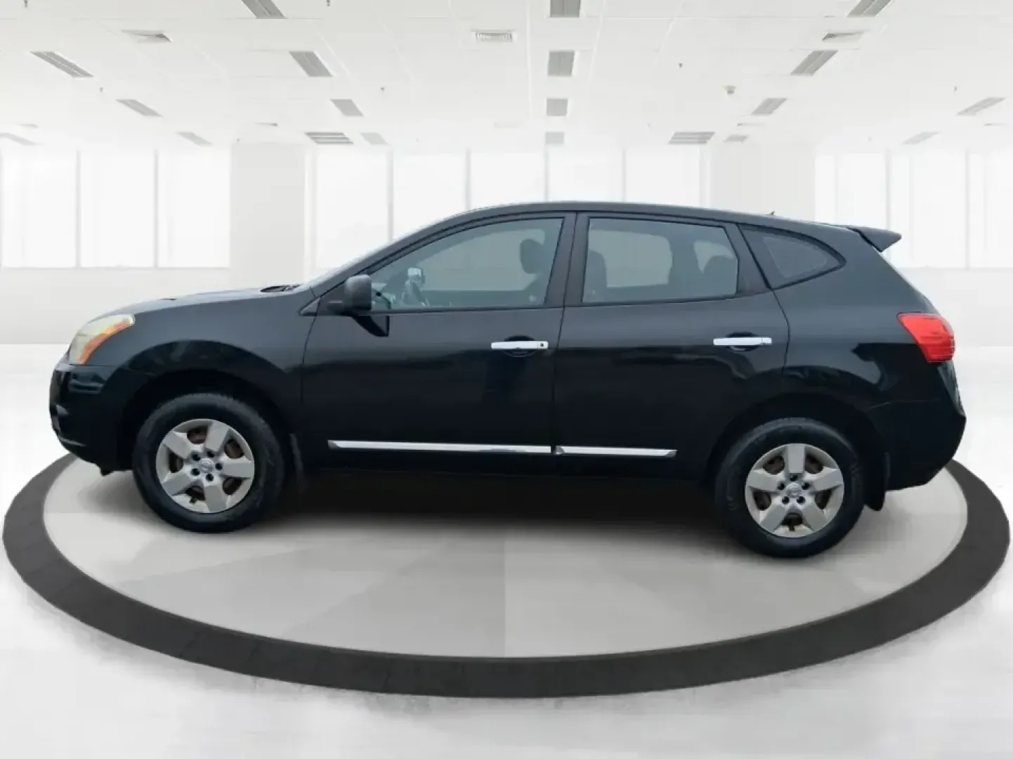 2013 Nissan Rogue S (JN8AS5MV5DW) with an 2.5L I-4 DOHC engine, Continuously Variable Transmission transmission, located at 1184 Kauffman Ave, Fairborn, OH, 45324, (937) 908-9800, 39.807072, -84.030914 - Need one SUV that can handle Ohio weather, school drop-offs, and weekend getaways without blowing the budget? This **2013 Nissan Rogue S** is a practical, go-anywhere compact SUV that fits real life in **Fairborn, OH**-whether you're commuting toward Wright-Patterson AFB, running errands near Downto - Photo#5