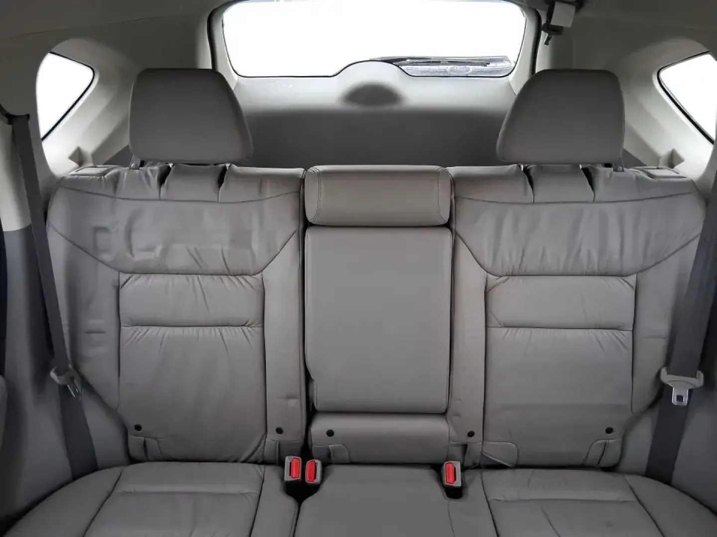 2013 Honda CR-V EX-L 4WD 5-Speed AT (2HKRM4H74DH) with an 2.4L L4 DOHC 16V engine, 5-Speed Automatic transmission, located at 1184 Kauffman Ave, Fairborn, OH, 45324, (937) 908-9800, 39.807072, -84.030914 - Picture your next Ohio weekend: loading up for a short road trip to Yellow Springs, meeting friends near Wright-Patterson Air Force Base, or tackling a snowy commute on I-675 with confidence. This 2013 Honda CR-V EX-L in Twilight Blue Metallic is the kind of practical, comfortable SUV that fits real- Photo#14