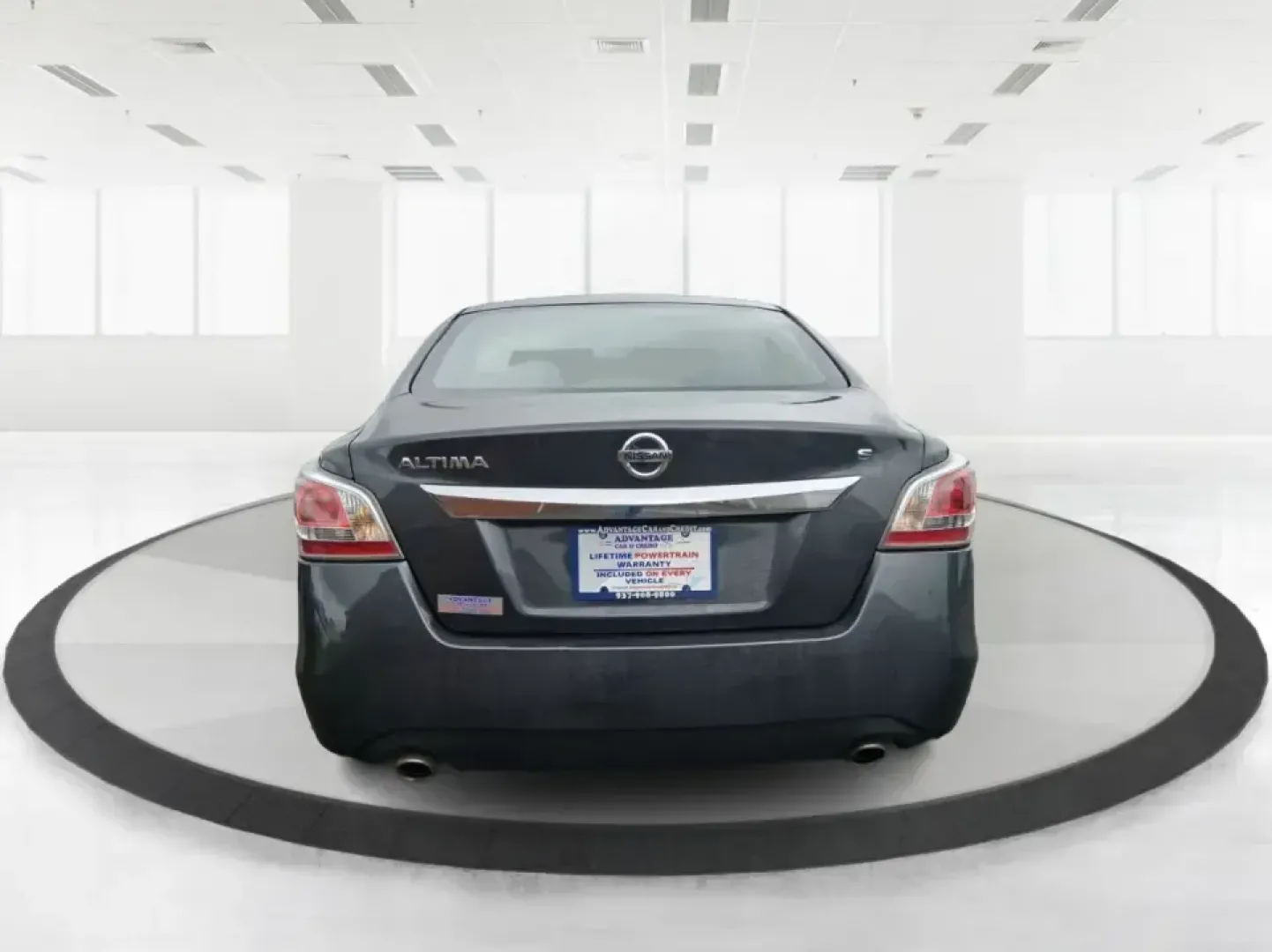 2015 Nissan Altima 2.5 S (1N4AL3APXFC) with an 2.5L I-4 DOHC engine, Continuously Variable Transmission transmission, located at 1184 Kauffman Ave, Fairborn, OH, 45324, (937) 908-9800, 39.807072, -84.030914 - Need a dependable daily driver for the I675 commute, WrightPatt runs, and quick weekend escapes to Yellow Springs? This 2015 Nissan Altima 2.5 S is built for real life in Fairborn-comfortable for long stretches on US35, easy to park around Downtown Fairborn, and efficient enough to keep your budget - Photo#3