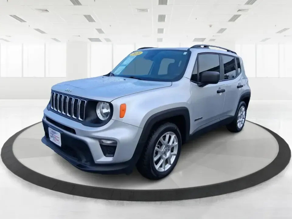 2020 Jeep Renegade Sport FWD (ZACNJAAB1LP) with an 2.4L L4 DOHC 16V engine, 9A transmission, located at 401 Woodman Dr, Riverside, OH, 45431, (937) 908-9800, 39.760899, -84.123421 - Weekend escapes to Eastwood MetroPark, a comfortable daily commute down I675, or shuttling the family between Riverside and Dayton-this 2020 Jeep Renegade Sport FWD is built for real life. With its compact-crossover size, higher driving position, and easy-to-park footprint, it fits right in whether - Photo#7