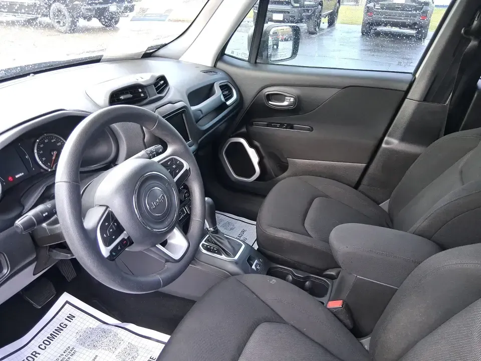 2020 Jeep Renegade Sport FWD (ZACNJAAB1LP) with an 2.4L L4 DOHC 16V engine, 9A transmission, located at 401 Woodman Dr, Riverside, OH, 45431, (937) 908-9800, 39.760899, -84.123421 - Weekend escapes to Eastwood MetroPark, a comfortable daily commute down I675, or shuttling the family between Riverside and Dayton-this 2020 Jeep Renegade Sport FWD is built for real life. With its compact-crossover size, higher driving position, and easy-to-park footprint, it fits right in whether - Photo#8