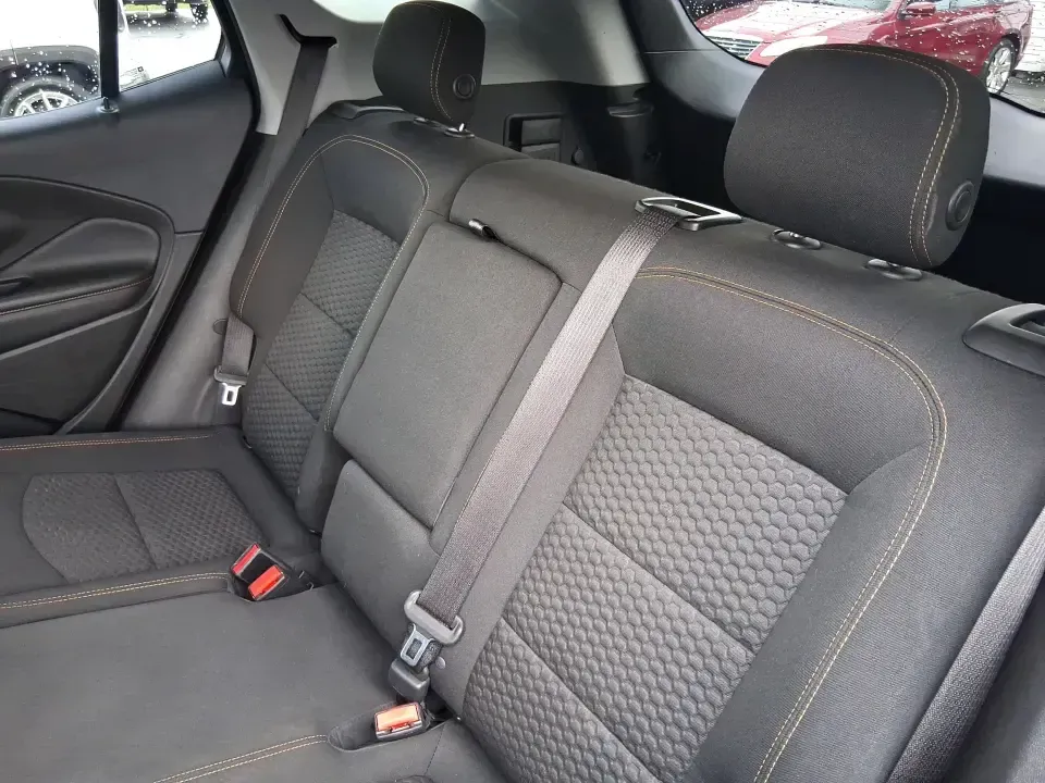 2018 GMC Terrain SLE (3GKALMEV9JL) with an 1.4L L4 DOHC 16V TURBO engine, 6A transmission, located at 880 E. National Road, Vandalia, OH, 45377, (937) 908-9800, 39.891918, -84.183594 - Ready for a commute that feels easier, a weekend that packs more adventure, and a family schedule that runs smoother? This 2018 GMC Terrain SLE is the kind of compact SUV that fits real life in Piqua-whether you're heading down I75 for work, running errands along N County Rd 25A, or loading up for a - Photo#10