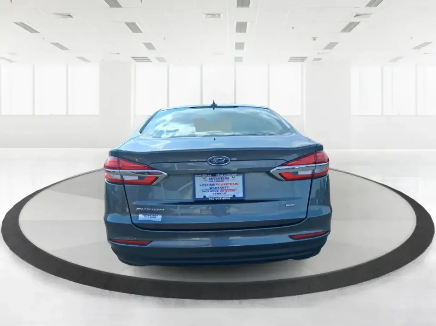 2019 Ford Fusion SE (3FA6P0H74KR) with an 2.5L L4 DOHC 16V engine, 6A transmission, located at 4508 South Dixie Dr, Moraine, OH, 45439, (937) 908-9800, 39.689976, -84.218452 - Need a reliable commuter sedan that can handle the daily grind from Riverside to Downtown Dayton, plus weekend runs to The Greene or a quick getaway to Carillon Historical Park? This 2019 Ford Fusion SE is built for real life-comfortable for long commutes, efficient on regular unleaded, and packed w - Photo#3