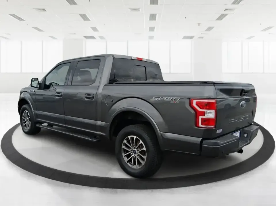 2018 Ford F-150 XLT (1FTEW1EG0JF) with an 3.5L V6 TURBO engine, 6A transmission, located at 880 E. National Road, Vandalia, OH, 45377, (937) 908-9800, 39.891918, -84.183594 - Built for Ohio workweeks and weekend getaways, this 2018 Ford F-150 XLT Crew Cab is the kind of truck that fits real life-hauling home-improvement supplies, towing the toys for a day at the lake, or cruising I-75 with the whole crew in comfort. Finished in Stone Gray and powered by a responsive 3.5L - Photo#4