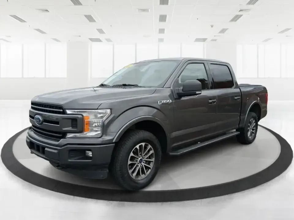 2018 Ford F-150 XLT SuperCrew 5.5-ft. Bed 4WD (1FTEW1EG0JF) with an 3.5L V6 TURBO engine, 6A transmission, located at 1230 East Main St, Xenia, OH, 45385, (937) 908-9800, 39.688026, -83.910172 - Whether your weekends revolve around towing a camper to John Bryan State Park, hauling home-improvement supplies down US-35, or packing the crew for a road trip through the Miami Valley, this **2018 Ford F-150 XLT SuperCrew 4WD** is built for real life in and around **Xenia, Ohio**. With seating for - Photo#8