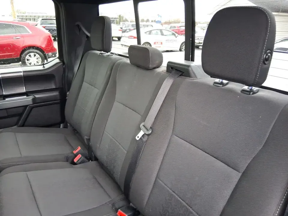 2018 Ford F-150 XLT SuperCrew 5.5-ft. Bed 4WD (1FTEW1EG0JF) with an 3.5L V6 TURBO engine, 6A transmission, located at 1230 East Main St, Xenia, OH, 45385, (937) 908-9800, 39.688026, -83.910172 - Whether your weekends revolve around towing a camper to John Bryan State Park, hauling home-improvement supplies down US-35, or packing the crew for a road trip through the Miami Valley, this **2018 Ford F-150 XLT SuperCrew 4WD** is built for real life in and around **Xenia, Ohio**. With seating for - Photo#10