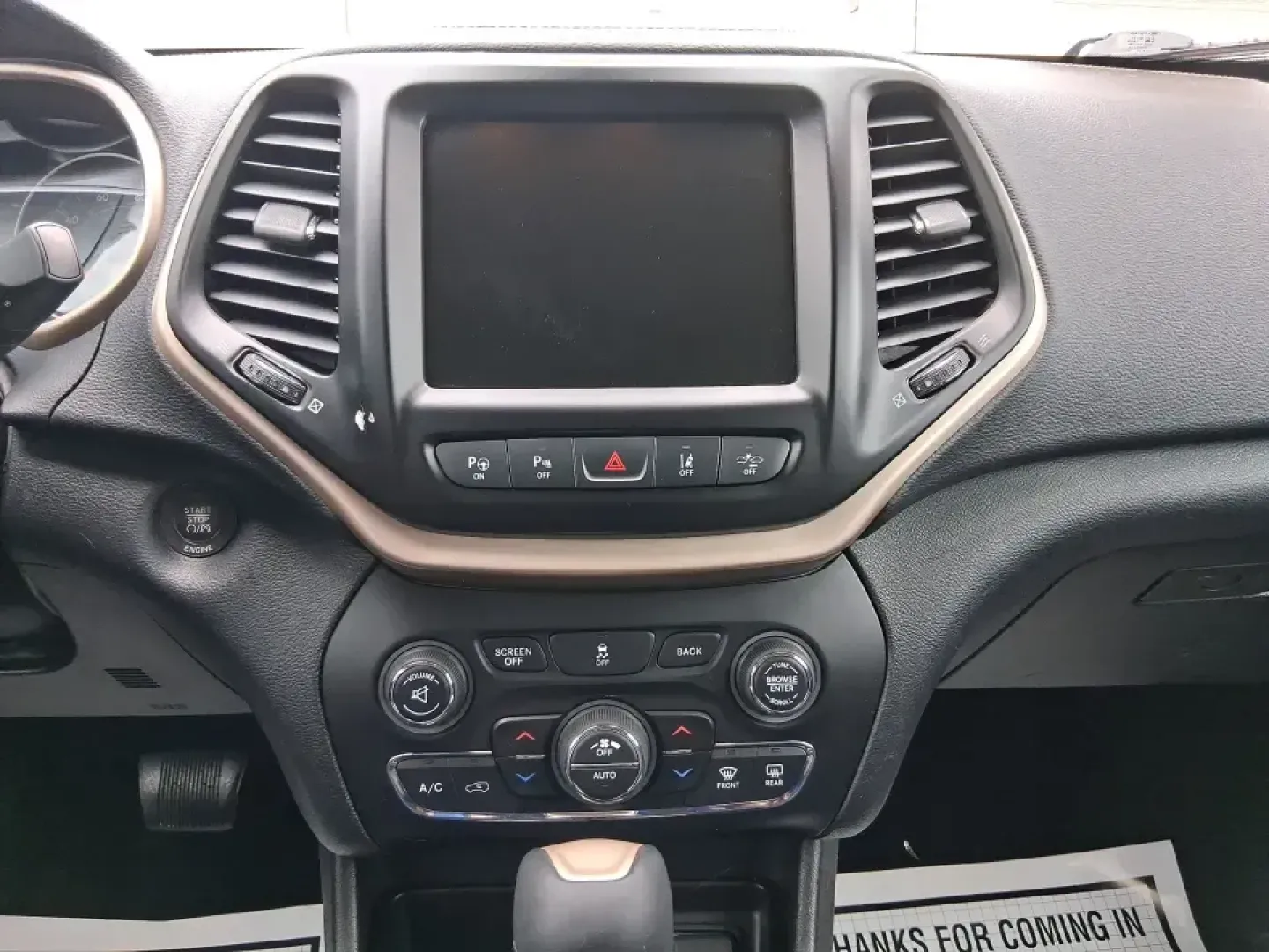 2014 Jeep Cherokee Limited (1C4PJLDS1EW) with an 3.2L V6 DOHC 24V engine, 9-Speed Automatic transmission, located at 880 E. National Road, Vandalia, OH, 45377, (937) 908-9800, 39.891918, -84.183594 - Pack up the family, point the hood toward a weekend getaway, and enjoy the kind of confident comfort that makes everyday driving feel like a mini road trip. This 2014 Jeep Cherokee Limited is an ideal fit for commuters who want a quieter, more refined ride during the workweek-and for adventure-minde - Photo#13