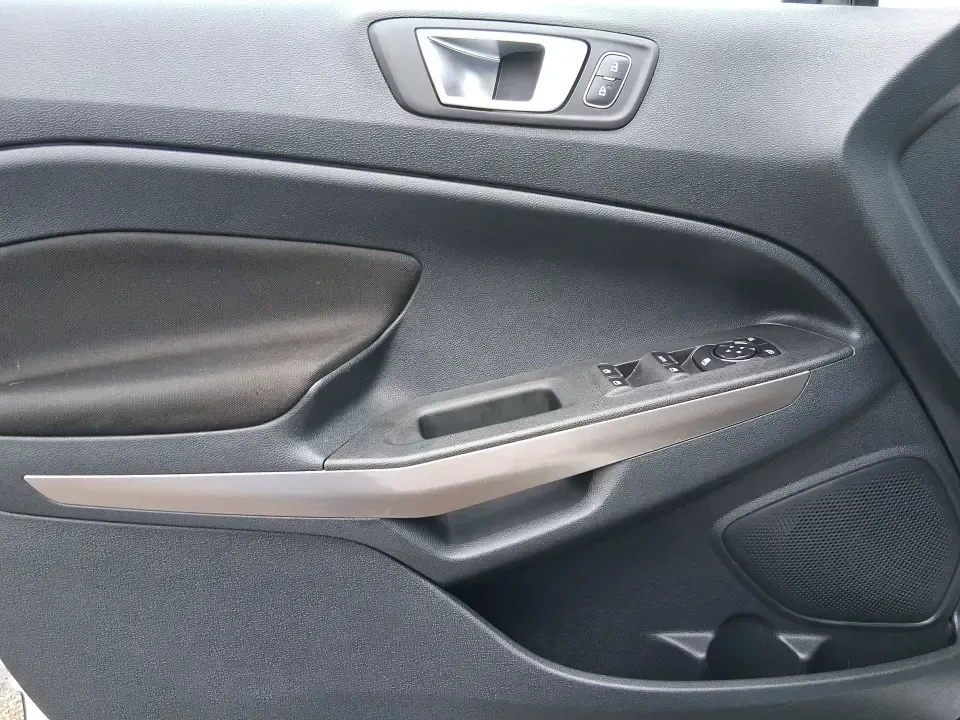 2019 Ford EcoSport SE (MAJ6S3GL7KC) with an 2L I-4 gasoline direct injection engine, 6A transmission, located at 1230 East Main St, Xenia, OH, 45385, (937) 908-9800, 39.688026, -83.910172 - Weekend getaways to Caesar Creek, daily commutes down US35, and quick errands around Greene County feel easier in a compact SUV that's sized for real life. This **2019 Ford EcoSport SE** is the kind of do-it-all crossover that fits tight parking spots in downtown Xenia, still has room for groceries - Photo#18