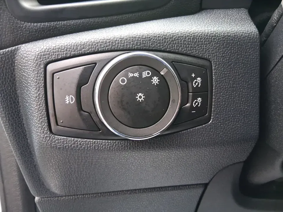 2019 Ford EcoSport SE (MAJ6S3GL7KC) with an 2L I-4 gasoline direct injection engine, 6A transmission, located at 1951 S Dayton Lakeview Rd., New Carlisle, OH, 45344, (937) 908-9800, 39.890999, -84.050255 - Weekend getaways to Caesar Creek, daily commutes down US35, and quick errands around Greene County feel easier in a compact SUV that's sized for real life. This **2019 Ford EcoSport SE** is the kind of do-it-all crossover that fits tight parking spots in downtown Xenia, still has room for groceries - Photo#16