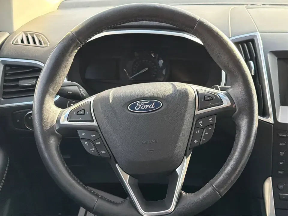 2017 Ford Edge Titanium (2FMPK4K87HB) with an 3.5L V6 DOHC 24V engine, 6A transmission, located at 880 E. National Road, Vandalia, OH, 45377, (937) 908-9800, 39.891918, -84.183594 - Pack up the family, load the cargo area, and point the hood toward your next weekend getaway-this 2017 Ford Edge Titanium is the kind of SUV that makes everyday life in Xenia easier and road trips across Ohio more comfortable. With confident AWD capability, a strong 3.5L V6, and premium Titanium ame - Photo#16