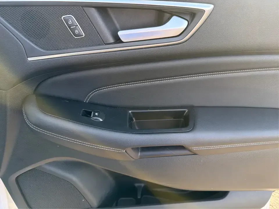 2017 Ford Edge Titanium (2FMPK4K87HB) with an 3.5L V6 DOHC 24V engine, 6A transmission, located at 880 E. National Road, Vandalia, OH, 45377, (937) 908-9800, 39.891918, -84.183594 - Pack up the family, load the cargo area, and point the hood toward your next weekend getaway-this 2017 Ford Edge Titanium is the kind of SUV that makes everyday life in Xenia easier and road trips across Ohio more comfortable. With confident AWD capability, a strong 3.5L V6, and premium Titanium ame - Photo#20