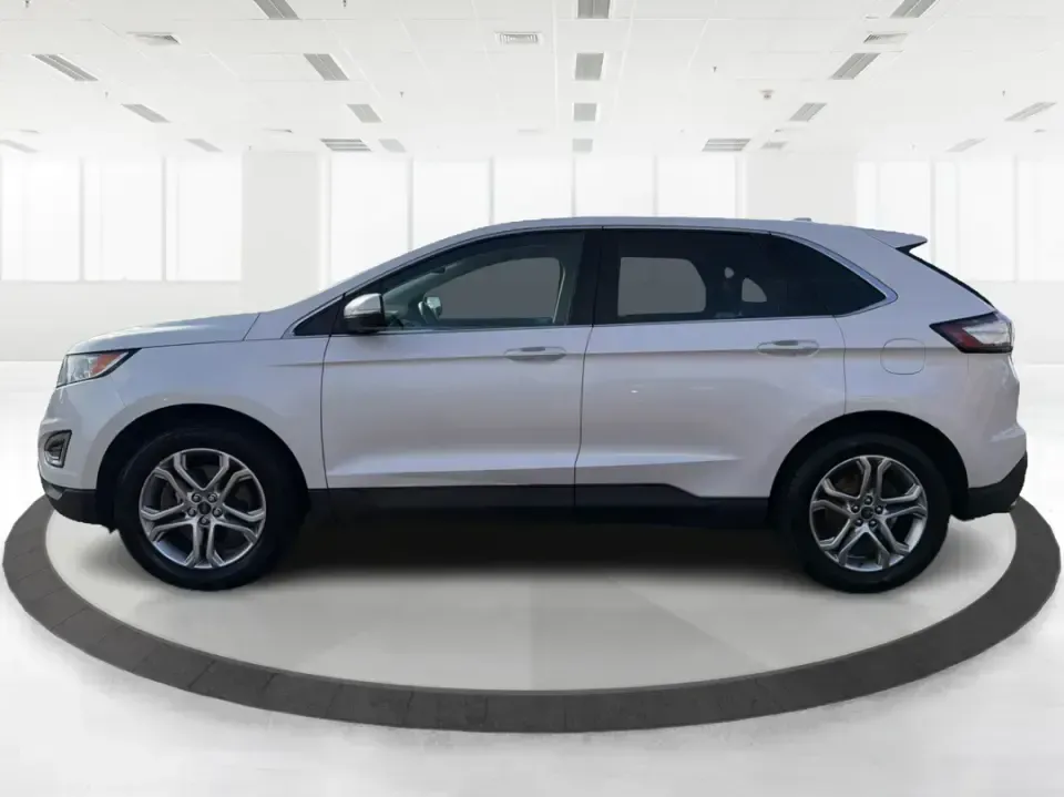 2017 Ford Edge Titanium AWD (2FMPK4K87HB) with an 3.5L V6 DOHC 24V engine, 6A transmission, located at 8750 N County Rd 25A, Piqua, OH, 45356, (937) 908-9800, 40.164391, -84.232513 - Pack up the crew, cue the playlist, and point the nose toward I75-this 2017 Ford Edge Titanium AWD is built for real life in west-central Ohio, whether you're juggling school drop-offs, commuting to Dayton, or planning a weekend escape to the Miami Valley. With confident all-wheel drive, a comfortab- Photo#5