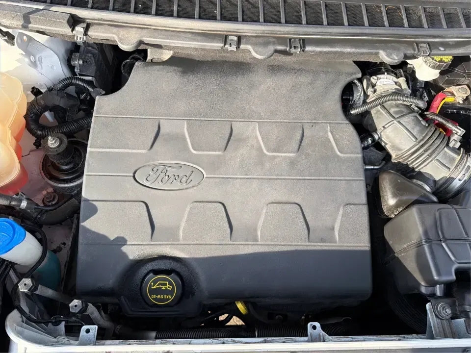 2017 Ford Edge Titanium AWD (2FMPK4K87HB) with an 3.5L V6 DOHC 24V engine, 6A transmission, located at 8750 N County Rd 25A, Piqua, OH, 45356, (937) 908-9800, 40.164391, -84.232513 - Pack up the crew, cue the playlist, and point the nose toward I75-this 2017 Ford Edge Titanium AWD is built for real life in west-central Ohio, whether you're juggling school drop-offs, commuting to Dayton, or planning a weekend escape to the Miami Valley. With confident all-wheel drive, a comfortab- Photo#11