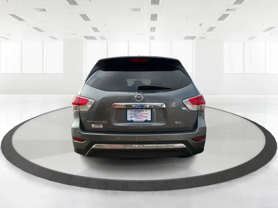 2015 Nissan Pathfinder SV (5N1AR2MN5FC) with an 3.5L V-6 DOHC engine, Continuously Variable Transmission transmission, located at 880 E. National Road, Vandalia, OH, 45377, (937) 908-9800, 39.891918, -84.183594 - Pack the family, load up the gear, and head out for a weekend at Englewood MetroPark or an easy road trip down I70-this 2015 Nissan Pathfinder SV is built for real-life Ohio driving, from school drop-offs to errands along E. National Road. With three-row flexibility and SUV practicality, it's a smar - Photo#3