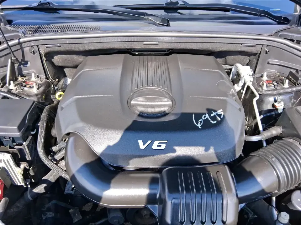 2015 Jeep Grand Cherokee Laredo (1C4RJFAG1FC) with an 3.6L V-6 DOHC engine, 8-Speed Automatic transmission, located at 8750 N County Rd 25A, Piqua, OH, 45356, (937) 908-9800, 40.164391, -84.232513 - Picture your next Ohio road trip: the family loaded up for a weekend at Indian Lake, a cooler in the back, and confidence on wet back roads or winter mornings. This 2015 Jeep Grand Cherokee Laredo is built for drivers who want everyday comfort with true SUV capability-perfect for long commutes, scho - Photo#11