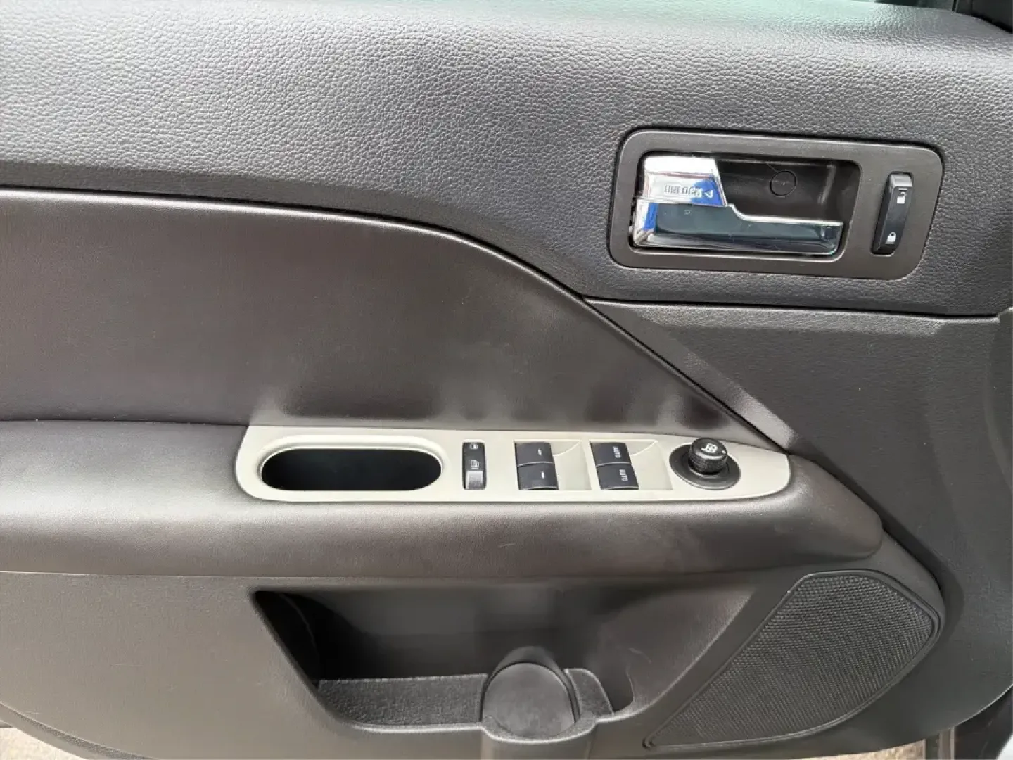 2012 Ford Fusion SEL (3FAHP0JG7CR) with an 3.0L V6 DOHC 24V engine, located at 1099 N County Rd 25A , Troy, OH, 45373, (937) 908-9800, 40.057079, -84.212883 - Need a dependable sedan that can handle the weekday commute to Dayton, quick runs up I75, and comfortable weekend drives through Miami County without draining your budget? This 2012 Ford Fusion SEL is a smart, real-world choice for drivers who want a smooth ride, confident power, and everyday practi - Photo#19