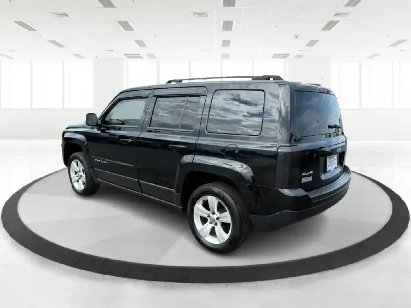 2015 Jeep Patriot Latitude 4WD (1C4NJRFB8FD) with an 2.4L L4 DOHC 16V engine, located at 401 Woodman Dr, Riverside, OH, 45431, (937) 908-9800, 39.760899, -84.123421 - Weekend getaways, snowy commutes, and everyday errands feel a lot easier when you've got an SUV that's ready for whatever Ohio throws your way. This **2015 Jeep Patriot Latitude 4WD** is a practical choice for drivers who want confident traction, versatile cargo space, and a comfortable cabin for fi - Photo#4