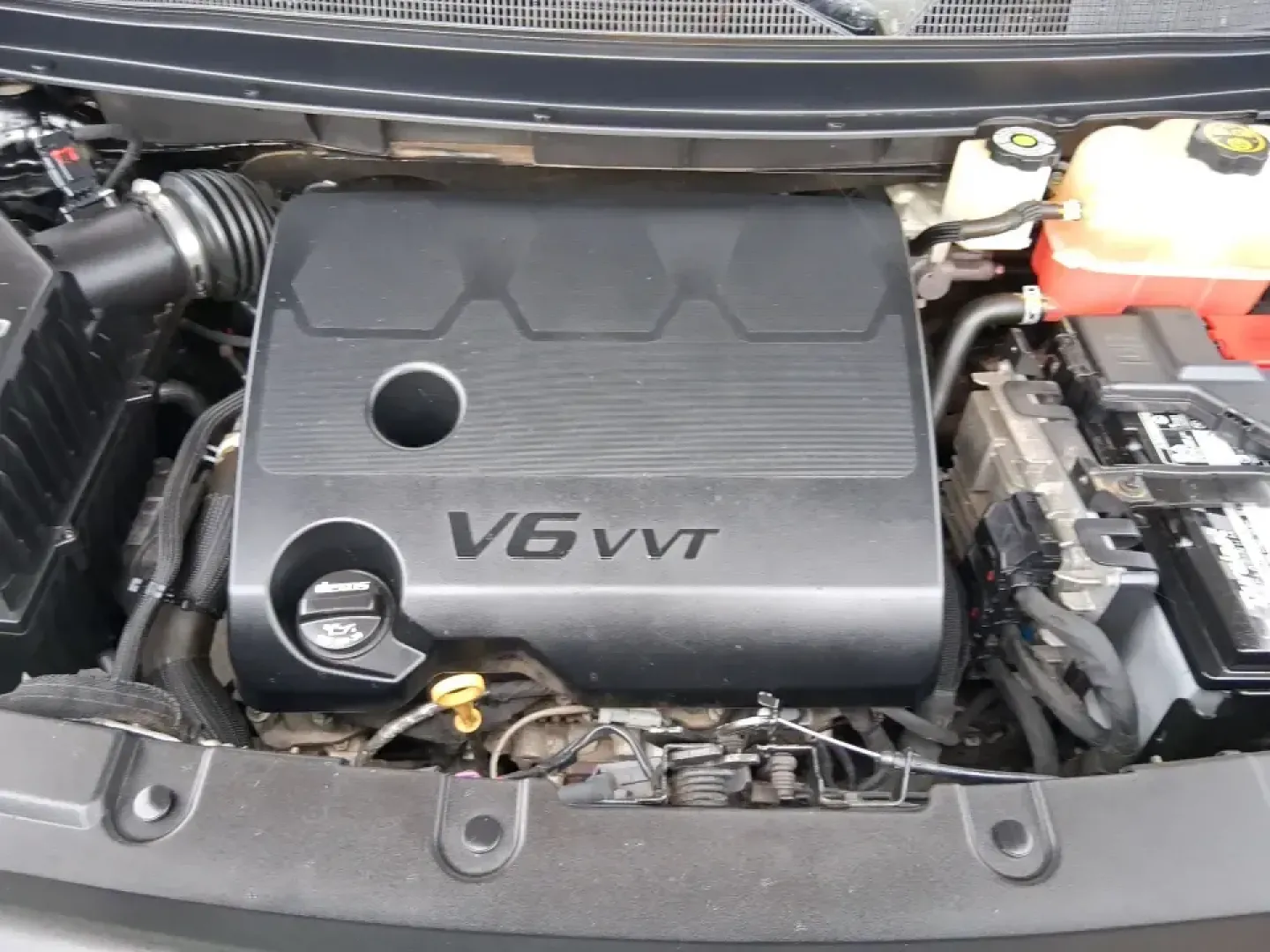 2018 Chevrolet Traverse LS (1GNERFKW3JJ) with an 3.6L V-6 gasoline direct injection engine, 9A transmission, located at 1184 Kauffman Ave, Fairborn, OH, 45324, (937) 908-9800, 39.807072, -84.030914 - Ready for the real world-school drop-offs, long commutes to Wright-Patterson AFB, and weekend road trips out toward Yellow Springs-this 2018 Chevrolet Traverse LS is the kind of three-row SUV that makes busy life easier. With confident space for people and gear, a smooth ride for I675/I70 driving, a - Photo#10