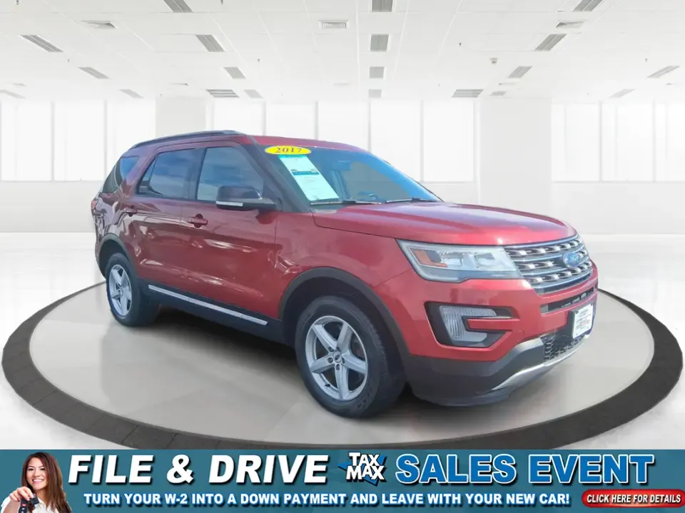 photo of 2017 Ford Explorer XLT
