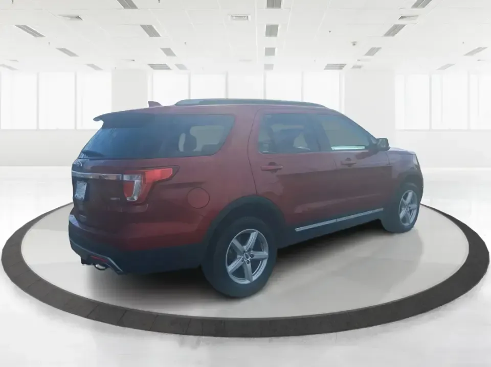 2017 Ford Explorer XLT (1FM5K8DH9HG) with an 2.3L L4 DOHC 16V engine, 6A transmission, located at 401 Woodman Dr, Riverside, OH, 45431, (937) 908-9800, 39.760899, -84.123421 - Weekend road trips to Caesar Creek, daily school drop-offs, or a comfortable commute down I75-this 2017 Ford Explorer XLT is built for real life in the Miami Valley. With three-row versatility, confident capability, and practical comfort, it's a smart choice for growing families, active couples, and - Photo#2