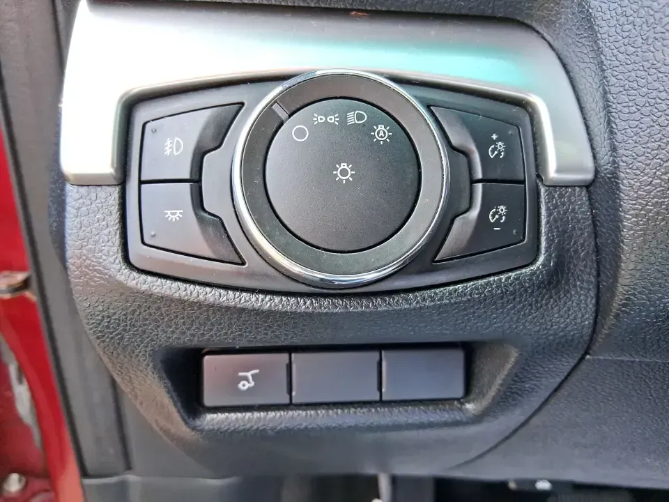 2017 Ford Explorer XLT (1FM5K8DH9HG) with an 2.3L L4 DOHC 16V engine, 6A transmission, located at 401 Woodman Dr, Riverside, OH, 45431, (937) 908-9800, 39.760899, -84.123421 - Weekend road trips to Caesar Creek, daily school drop-offs, or a comfortable commute down I75-this 2017 Ford Explorer XLT is built for real life in the Miami Valley. With three-row versatility, confident capability, and practical comfort, it's a smart choice for growing families, active couples, and - Photo#17