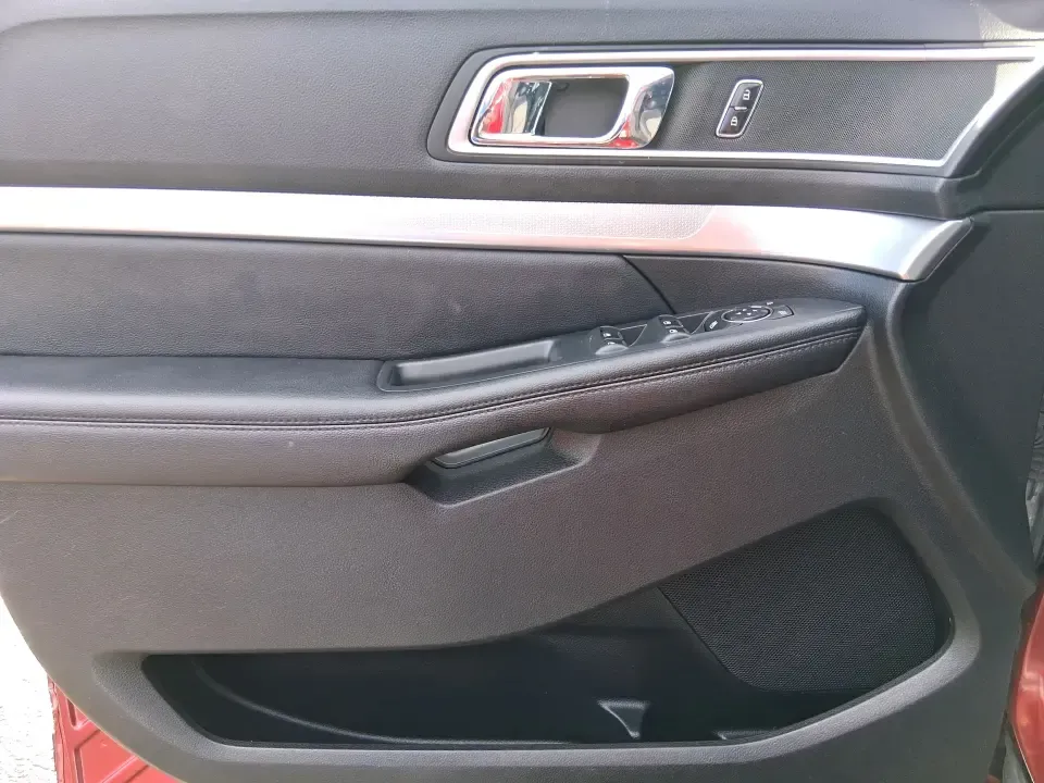 2017 Ford Explorer XLT (1FM5K8DH9HG) with an 2.3L L4 DOHC 16V engine, 6A transmission, located at 401 Woodman Dr, Riverside, OH, 45431, (937) 908-9800, 39.760899, -84.123421 - Weekend road trips to Caesar Creek, daily school drop-offs, or a comfortable commute down I75-this 2017 Ford Explorer XLT is built for real life in the Miami Valley. With three-row versatility, confident capability, and practical comfort, it's a smart choice for growing families, active couples, and - Photo#19