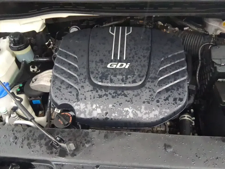 2016 Kia Sedona LX (KNDMB5C11G6) with an Lambda 3.3L V-6 gasoline direct injection engine, 6-Speed Automatic transmission, located at 880 E. National Road, Vandalia, OH, 45377, (937) 908-9800, 39.891918, -84.183594 - Picture your next weekend: the kids piled in with snacks and sports gear, a cooler in the back, and enough space so everyone can stretch out on the drive down South Dixie Dr toward Dayton's parks, festivals, and family attractions. If you need a dependable, budget-smart people mover that keeps daily - Photo#8