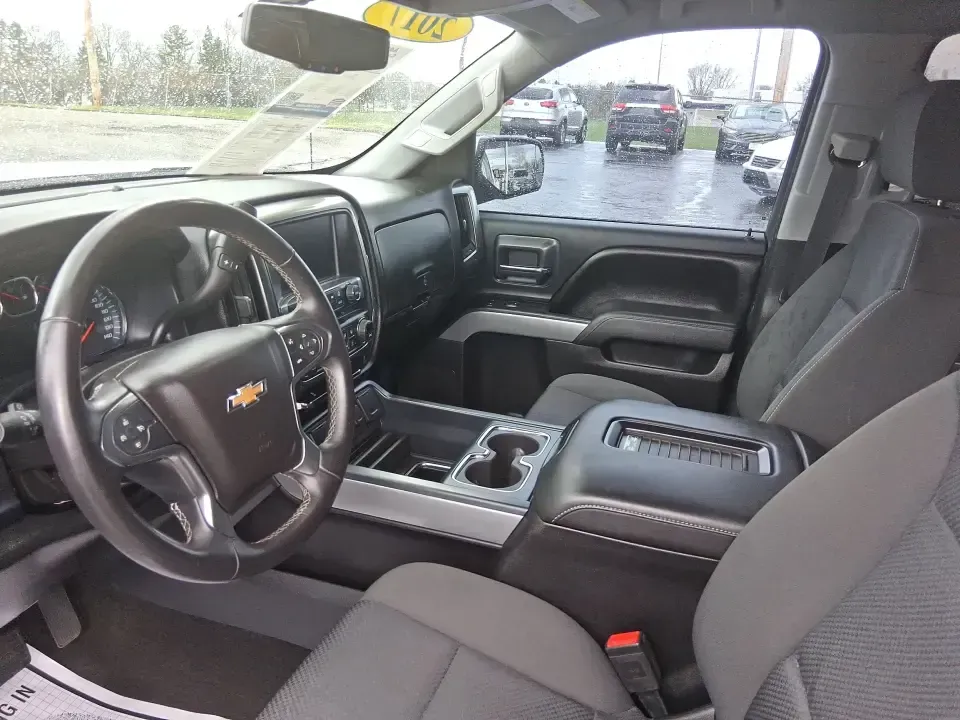 2017 Chevrolet Silverado 1500 2LT (3GCUKREH9HG) with an 4.3L V6 OHV 12V engine, 6A transmission, located at 8750 N County Rd 25A, Piqua, OH, 45356, (937) 908-9800, 40.164391, -84.232513 - Need a truck that can handle weekday work runs, weekend projects, and spontaneous road trips out toward Caesar Creek or up I75 without feeling like a compromise? This 2017 Chevrolet Silverado 1500 2LT Crew Cab 4WD is built for real life in the Miami Valley-roomy enough for friends or family, strong - Photo#9