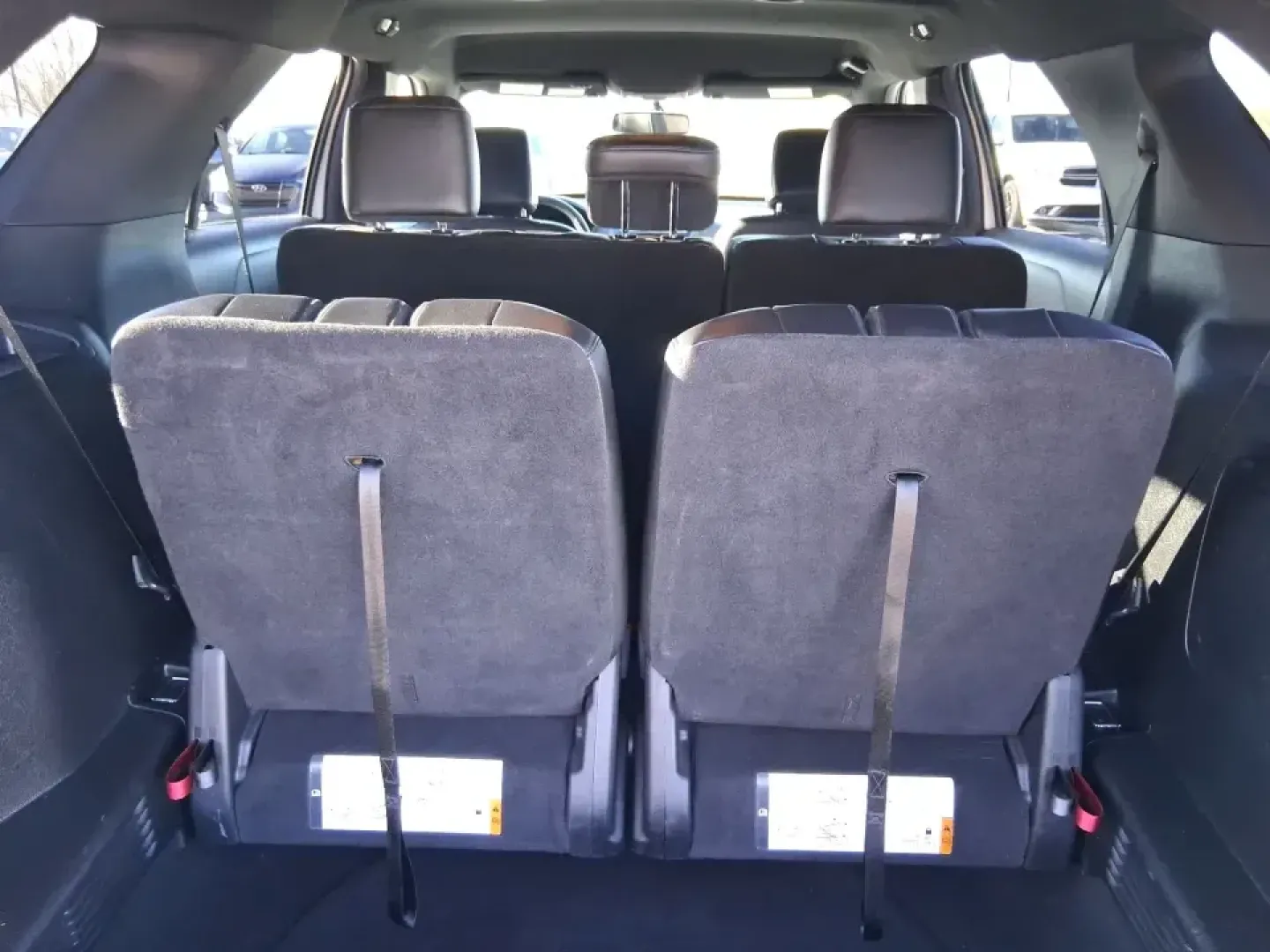 2018 Ford Explorer XLT (1FM5K7D80JG) with an EcoBoost 2.3L I-4 gasoline direct injection engine, 6A transmission, located at 1099 N County Rd 25A , Troy, OH, 45373, (937) 908-9800, 40.057079, -84.212883 - Pack up the kids, cue up your favorite playlist, and point the hood toward a weekend getaway-this 2018 Ford Explorer XLT is the kind of SUV that fits real life in Troy, Ohio. Whether you're shuttling to practice, commuting up I75, or planning a day trip to Charleston Falls Preserve, the Explorer's r - Photo#12