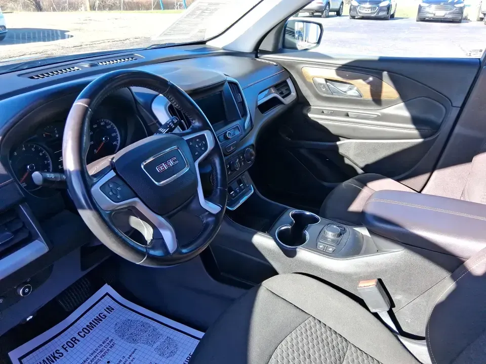 2018 GMC Terrain SLE (3GKALMEV3JL) with an 1.4L L4 DOHC 16V TURBO engine, 6A transmission, located at 1230 East Main St, Xenia, OH, 45385, (937) 908-9800, 39.688026, -83.910172 - Need a smart, comfortable SUV for the daily commute from Xenia to Beavercreek or Dayton, school drop-offs near Shawnee Park, and weekend runs out toward Caesar Creek State Park? This 2018 GMC Terrain SLE is built for real life-easy to park, roomy enough for five, and efficient for everyday driving-w - Photo#9