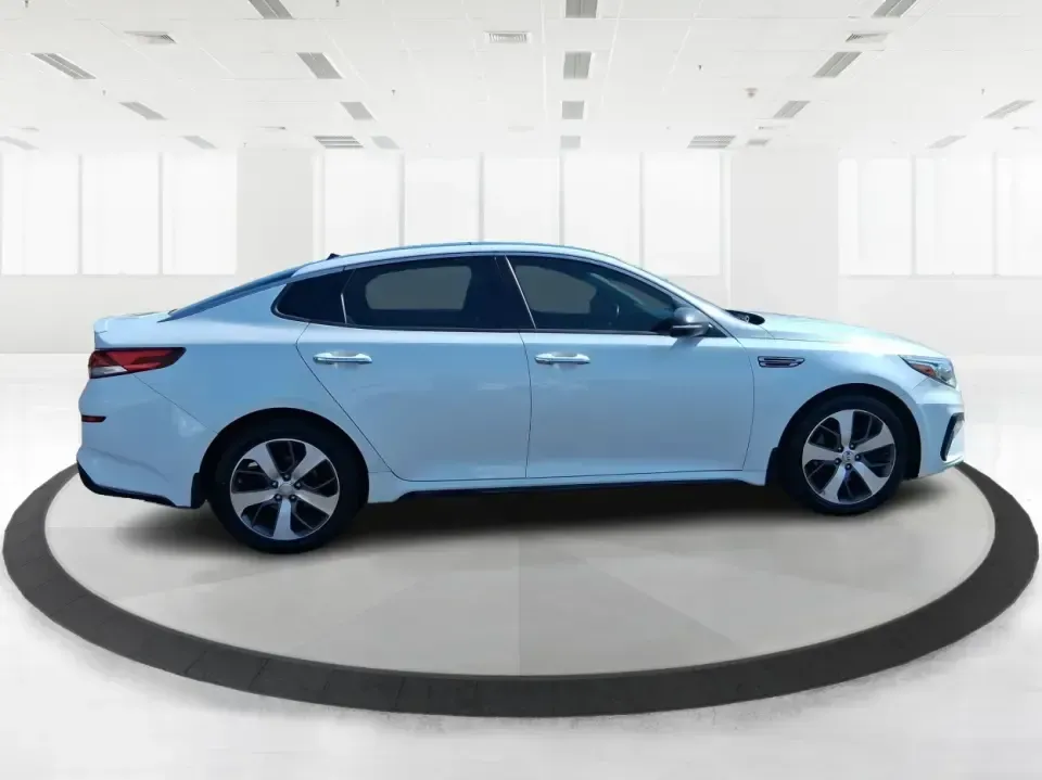2019 Kia Optima S (5XXGT4L35KG) with an Theta II 2.4L I-4 gasoline direct injection engine, 6A transmission, located at 1099 N County Rd 25A , Troy, OH, 45373, (937) 908-9800, 40.057079, -84.212883 - Picture your next week going smoother: a comfortable, efficient sedan that makes the daily commute up I75, quick school drop-offs, and weekend runs to Dayton feel easy-without stretching your budget. This 2019 Kia Optima S is built for real life in Troy, Ohio, offering the space and technology busy - Photo#1