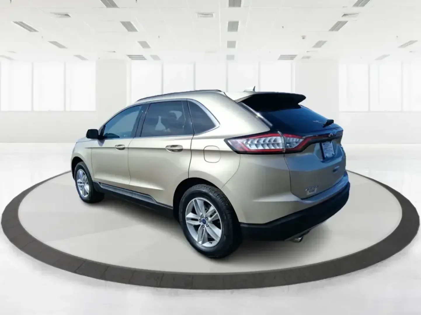 2017 Ford Edge SEL (2FMPK3J92HB) with an 2.0L L4 DOHC 16V engine, 6A transmission, located at 1099 N County Rd 25A , Troy, OH, 45373, (937) 908-9800, 40.057079, -84.212883 - Load up the family, point the hood toward I75, and make every errand or weekend getaway feel easier in this 2017 Ford Edge SEL-an SUV that's sized just right for school drop-offs, long commutes to Dayton, and quick escapes to places like Charleston Falls Preserve or a Saturday stroll around the Troy - Photo#4