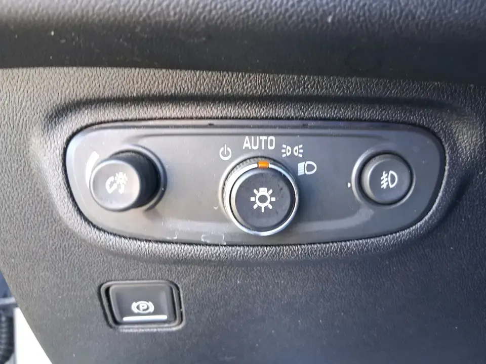 2019 GMC Terrain SLT (3GKALVEV0KL) with an 1.4L L4 DOHC 16V TURBO engine, 6A transmission, located at 1099 N County Rd 25A , Troy, OH, 45373, (937) 908-9800, 40.057079, -84.212883 - Picture your next week: smooth morning commutes down US-35, a quick run to The Greene for errands, then a Saturday escape to John Bryan State Park with the family and gear in tow. This 2019 GMC Terrain SLT is built for that real-life rhythm-comfortable, confident in changing Ohio weather, and sized - Photo#16