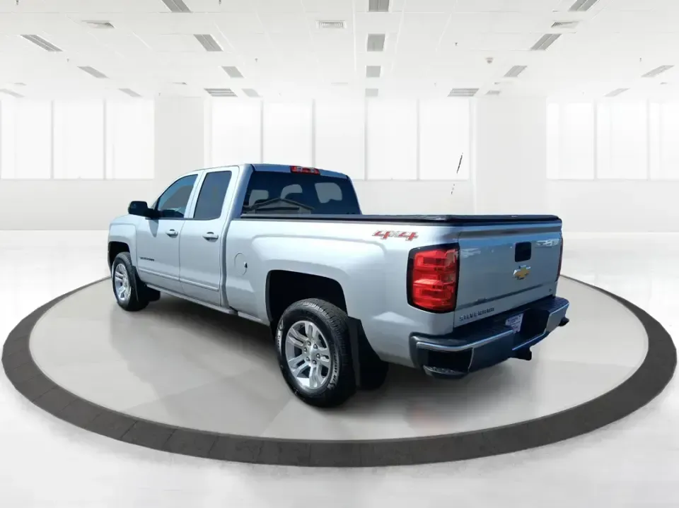 2016 Chevrolet Silverado 1500 1LT (1GCVKREC0GZ) with an EcoTec3 4.3L V-6 gasoline direct injection engine, 6A transmission, located at 4508 South Dixie Dr, Moraine, OH, 45439, (937) 908-9800, 39.689976, -84.218452 - Need a truck that can handle weekday work runs, weekend projects, and Ohio weather without flinching? This 2016 Chevrolet Silverado 1500 1LT Double Cab in Silver Ice Metallic is built for real life in Moraine-whether you're hauling supplies for a home upgrade, towing for a camping trip, or simply wa - Photo#4