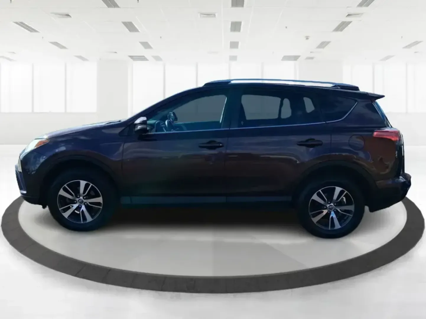 2016 Toyota RAV4 XLE (2T3RFREV9GW) with an 2.5L I-4 DOHC engine, 6A transmission, located at 401 Woodman Dr, Riverside, OH, 45431, (937) 908-9800, 39.760899, -84.123421 - Weekend road trips to Eastwood MetroPark, snowy commutes up I675, and everyday school-and-grocery runs around Riverside all get easier when you're driving an SUV that's ready for real life. This 2016 Toyota RAV4 XLE in eye-catching Barcelona Red Metallic blends Toyota reliability with the versatilit - Photo#5